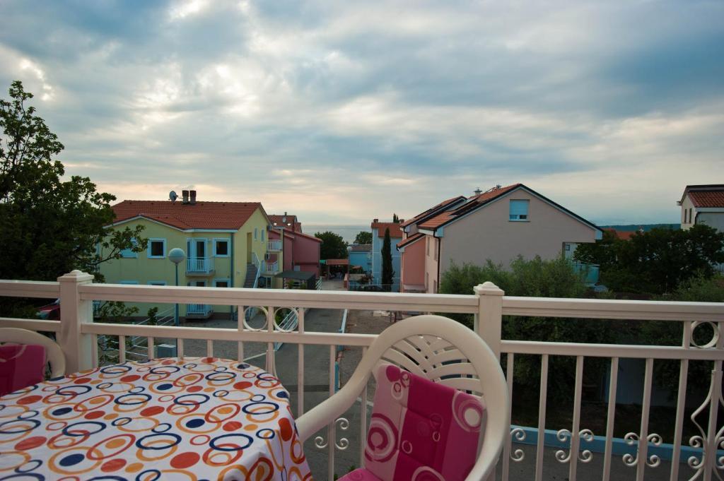 Apartments And Rooms Njivice Szoba fotó